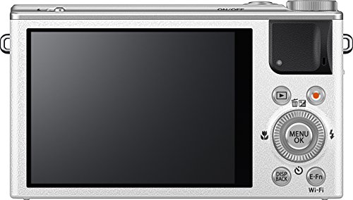 Fujifilm-XQ2-White-Digital-Camera-with-3-Inch-LCD-0-0