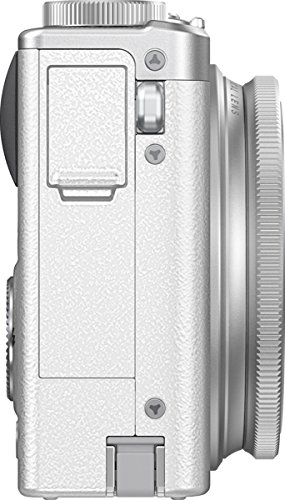 Fujifilm-XQ2-White-Digital-Camera-with-3-Inch-LCD-0-1