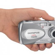 Olympus-D560-32-MP-Digital-Camera-with-3x-Optical-Zoom-0-0