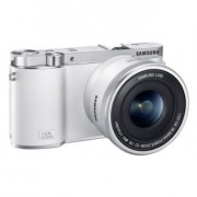 Samsung-NX3000-Wireless-Smart-203MP-Compact-System-Camera-with-16-50mm-OIS-Power-Zoom-Lens-and-Flash-White-0-6