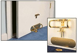 Door-Stopper-Resists-Over-Two-Tons-of-Force-Protect-Your-Home-with-the-Club-0