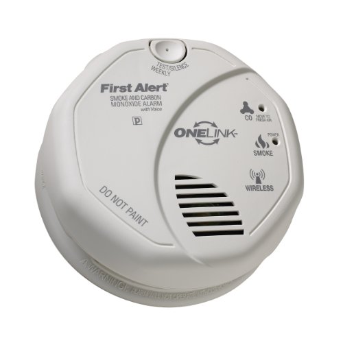 First-Alert-Interconnected-Battery-Operated-Combination-Smoke-and-Carbon-Monoxide-Alarm-with-Voice-Location-0