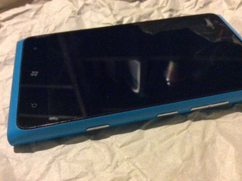 Nokia-Lumia-900-ATT-GSM-Unlocked-4G-LTE-Windows-75-Smartphone-Cyan-Blue-0-1