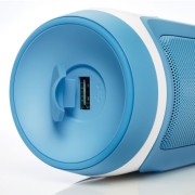 JBL-Charge-Portable-Wireless-Bluetooth-Speaker-Blue-0-3