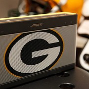 Limited-Edition-SoundLink-Bluetooth-Speaker-III-NFL-Collection-Packers-0-4